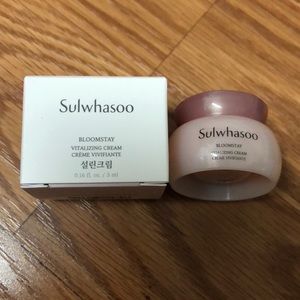 Sulwhasoo Bloomstay Vitalizing Cream Mini
